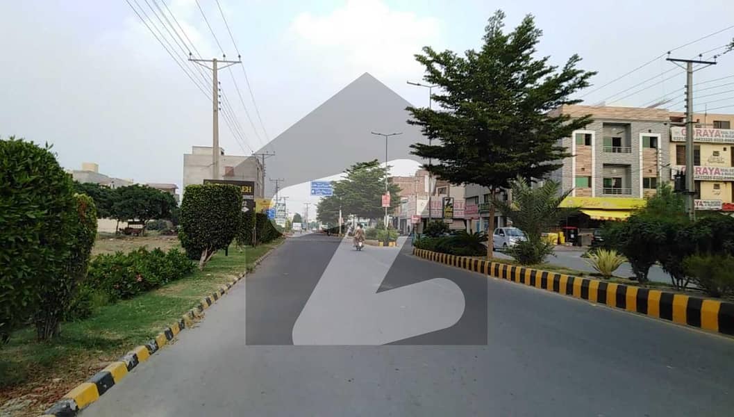 1 Kanal Corner Plot On 50 Ft. Road Available For Sale