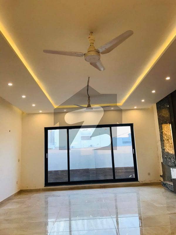 1 Kanal Outclass Location Brand New House For Rent Dha Phase 7