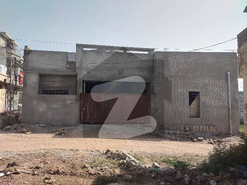 تارامری اسلام آباد میں 3 کمروں کا 8 مرلہ مکان 1.35 کروڑ میں برائے فروخت۔