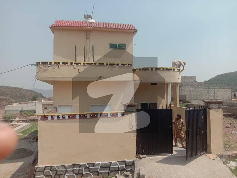 اسلام آباد - مری ایکسپریس وے اسلام آباد میں 3 کمروں کا 6 مرلہ مکان 49 لاکھ میں برائے فروخت۔