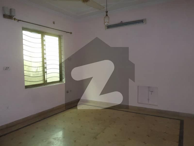 Spacious House Is Available In G-14/4 For rent