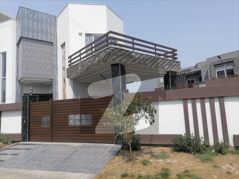 In Sitara Gold City 11 Marla House For sale