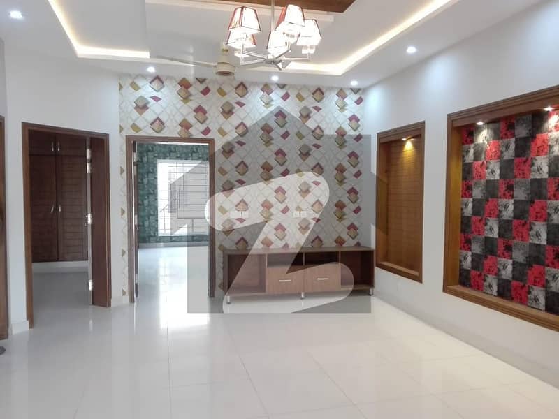 Perfect 1 Kanal Upper Portion In Top City 1 For rent
