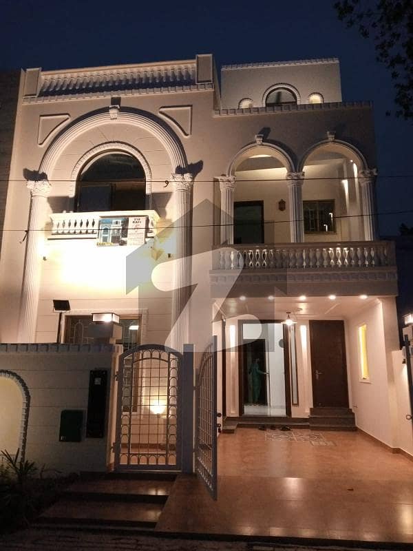 5 Marla 3 Bed Brand New Luxury House Available For Sale, Rafi Block, Bahria Town Lahore