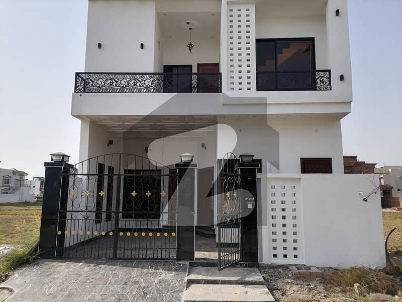 Ready To Buy A On Excellent Location House 5 Marla In Sialkot