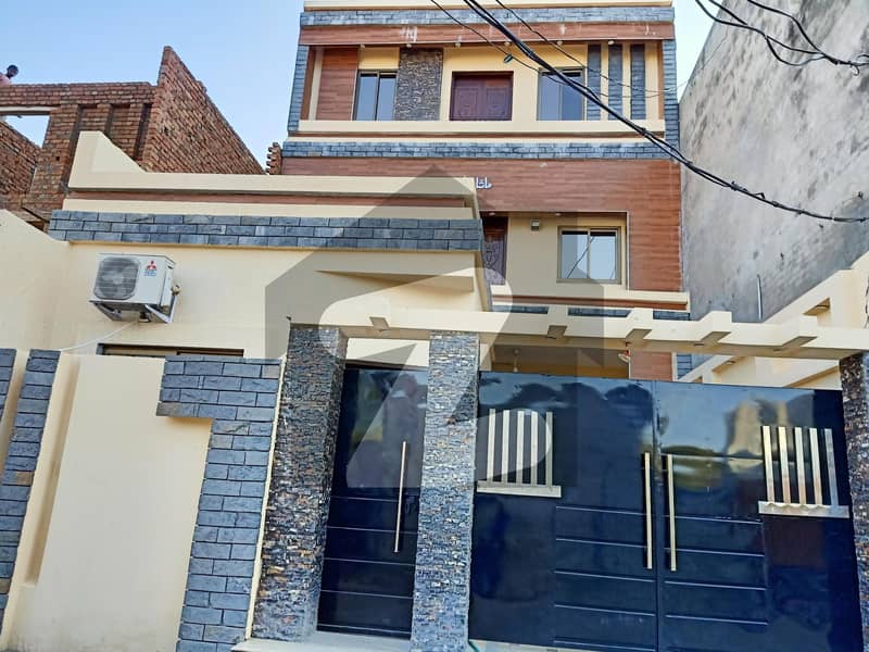نیو ماڈل ٹاؤن گجرات میں 5 کمروں کا 7 مرلہ مکان 1.9 کروڑ میں برائے فروخت۔