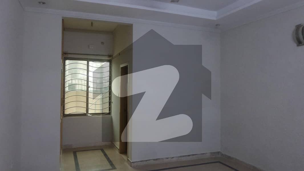 1125 Square Feet Flat Up For rent In Golra