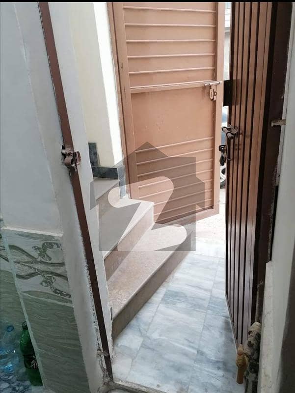 سواتی گیٹ پشاور میں 6 کمروں کا 5 مرلہ مکان 47 ہزار میں کرایہ پر دستیاب ہے۔