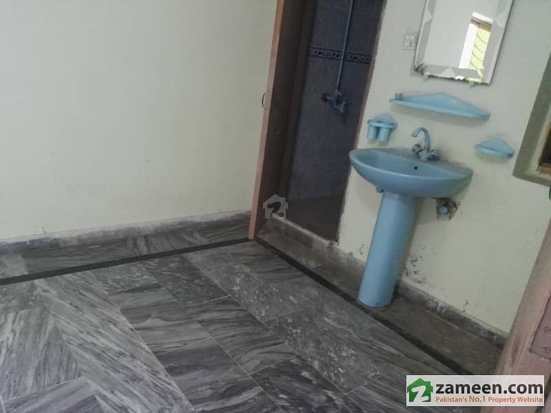 Family Flat Is Available For Rent On Faisal Colony