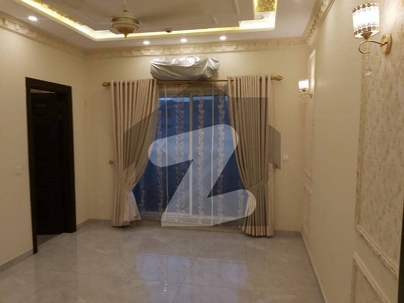 پنجاب کوآپریٹو ہاؤسنگ سوسائٹی لاہور میں 1 کمرے کا 2 مرلہ فلیٹ 20 ہزار میں کرایہ پر دستیاب ہے۔