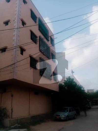 Two Bed Flat Available For Sale In Block 7 Gulstan-johar (leased)