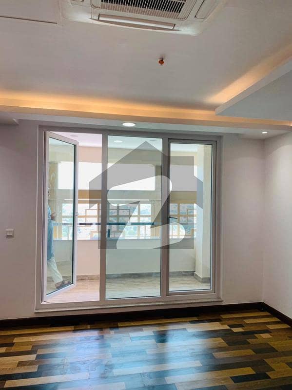784 Sqft Flat Available for rent In Gold crest mall PHASE-04 DD At very Reasonable Price