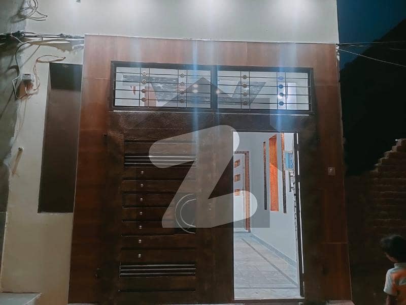 سیالکوٹ روڈ گوجرانوالہ میں 2 کمروں کا 3 مرلہ مکان 48 لاکھ میں برائے فروخت۔