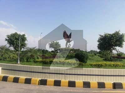 This Is Your Chance To Buy Commercial Plot In Lahore Motorway City