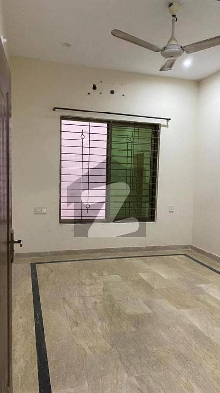 10 Marla Upper Portion 2 Bad 2 Bedroom Tv Lounge Kitchen 1 Car Parking Good Location Near Market Masjid