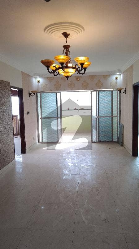 In Gulshan-E-Iqbal - Block 10-A Flat For Rent Sized 1500 Square Feet