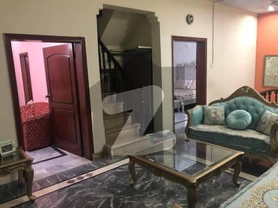 پی آئی اے ہاؤسنگ سکیم ۔ بلاک ای پی آئی اے ہاؤسنگ سکیم لاہور میں 4 کمروں کا 10 مرلہ مکان 2.75 کروڑ میں برائے فروخت۔