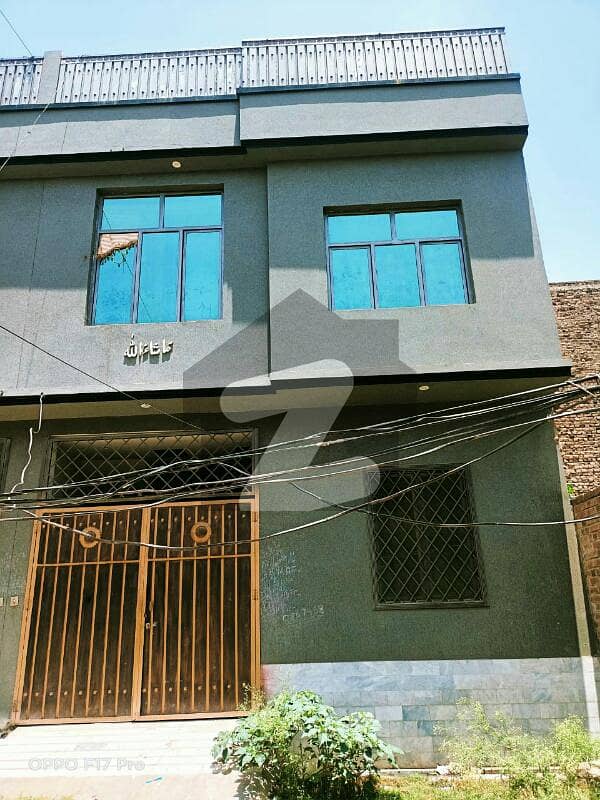 ورسک روڈ پشاور میں 4 کمروں کا 3 مرلہ مکان 17 ہزار میں کرایہ پر دستیاب ہے۔