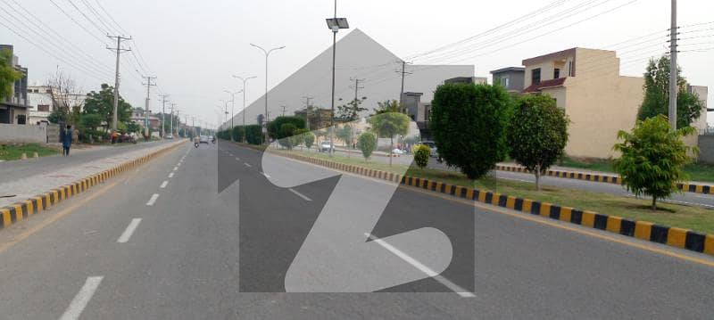 10 Marla Hot Location Plot For Sale In D Block Central Park Society Lahore