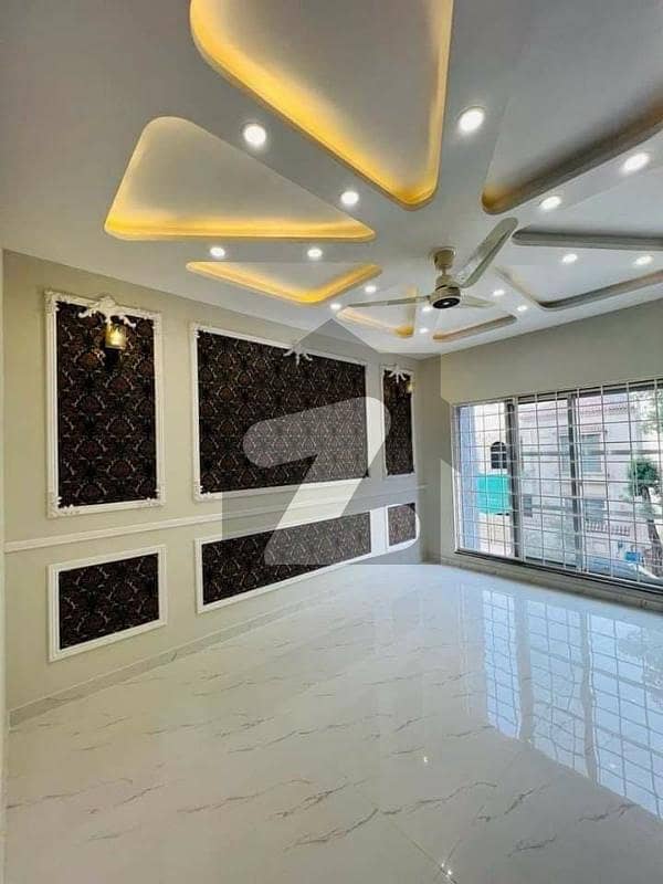 A Beautiful & Lavish Upper Portion For Rent In Sector C Phase 8.