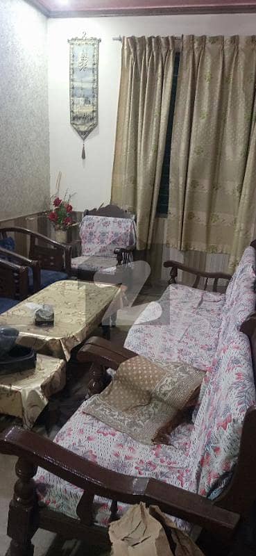 ٹھوکر نیاز بیگ لاہور میں 7 کمروں کا 10 مرلہ مکان 1.4 کروڑ میں برائے فروخت۔