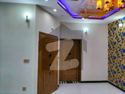 ملٹری اکاؤنٹس ہاؤسنگ سوسائٹی لاہور میں 6 کمروں کا 6 مرلہ مکان 65 ہزار میں کرایہ پر دستیاب ہے۔