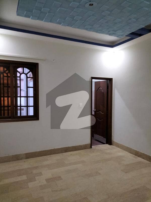 گلشنِ کنیز فاطمہ سکیم 33 کراچی میں 7 کمروں کا 5 مرلہ مکان 30 ہزار میں کرایہ پر دستیاب ہے۔