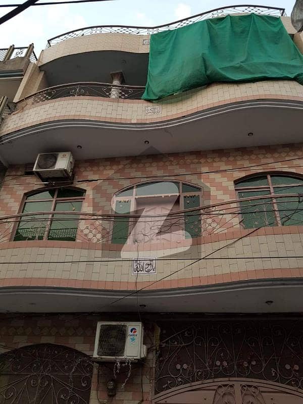 House Spread Over 872 Square Feet In Shadbagh - Block B Available