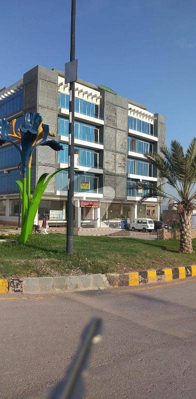 A 1600 Square Feet Penthouse Is Up For Grabs In Bahria Town