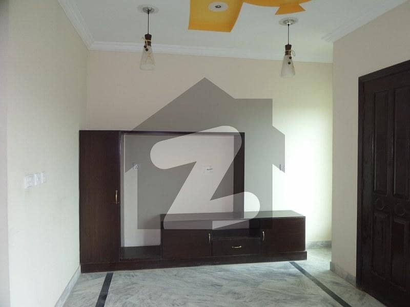Get A 2475 Square Feet House For Rent In Khadim Hussain Road