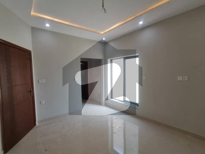 House In Sabzazar Colony Sized 5 Marla Is Available