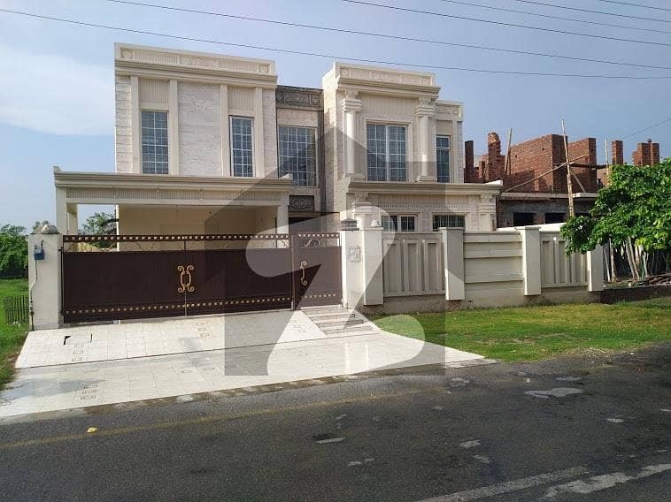 Kanal Used House  For  Sale  In  Valencia  Town  On 60 Feet  Road