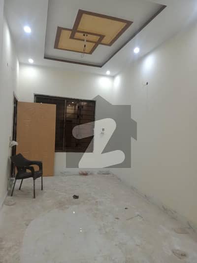 سمن آباد ۔ بلاک این سمن آباد لاہور میں 2 کمروں کا 9 مرلہ بالائی پورشن 41 ہزار میں کرایہ پر دستیاب ہے۔