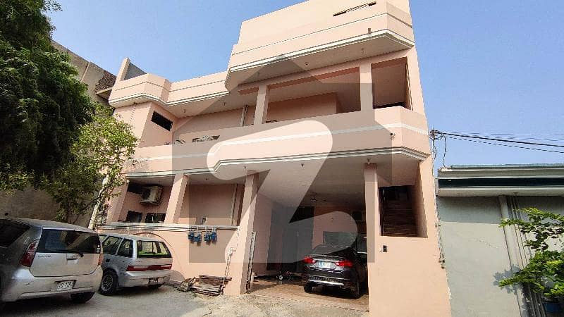 In Kohsar Colony House Sized 2250 Square Feet For Sale