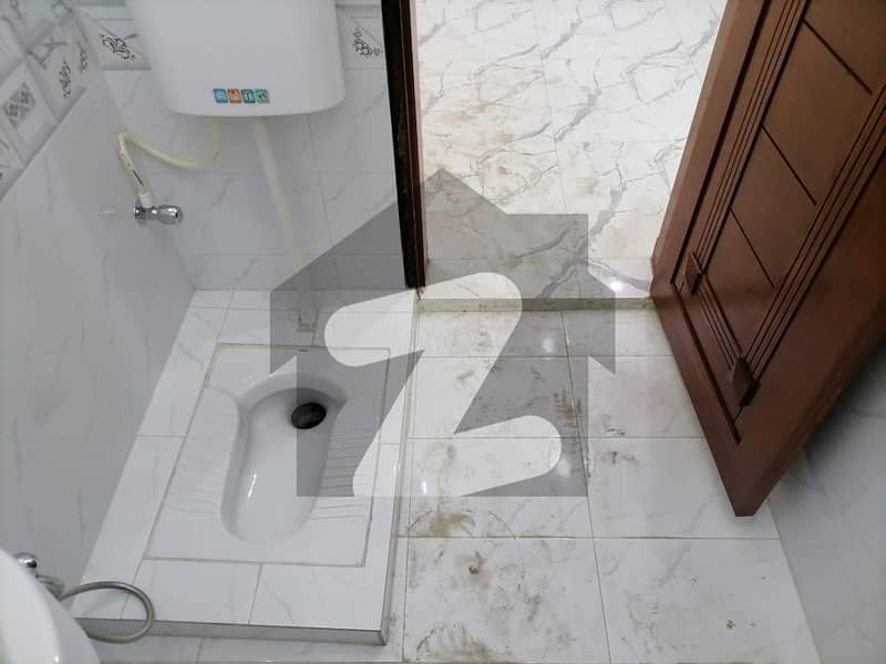 Spacious House Is Available For rent In Ideal Location Of Bahria Nasheman - Zinia