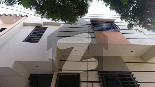 ڈائمنڈ سٹی گلشنِ معمار گداپ ٹاؤن کراچی میں 4 کمروں کا 3 مرلہ مکان 1.3 کروڑ میں برائے فروخت۔