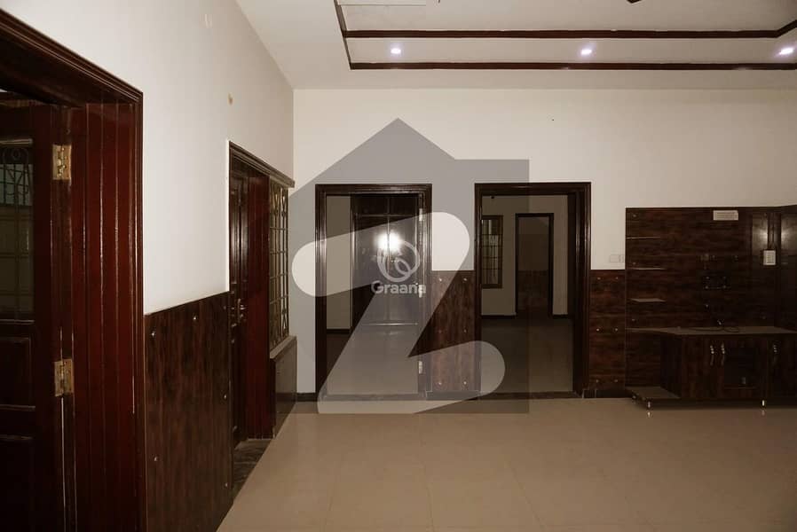 8 Marla House In Shalimar Colony For sale