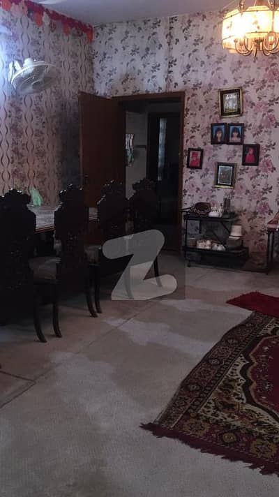 8 Marla House Is Available For Sale In Birdwood Road Lahore.
