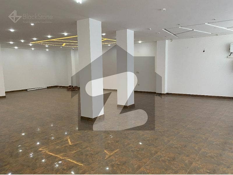 10 Marla Ideally Located Brand New Commercial Building For Sale