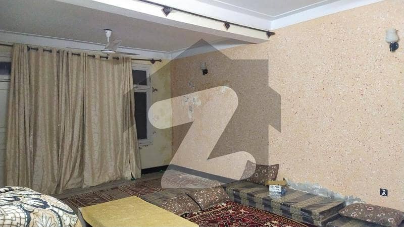 حیات آباد فیز 1 حیات آباد پشاور میں 3 کمروں کا 5 مرلہ مکان 35 ہزار میں کرایہ پر دستیاب ہے۔