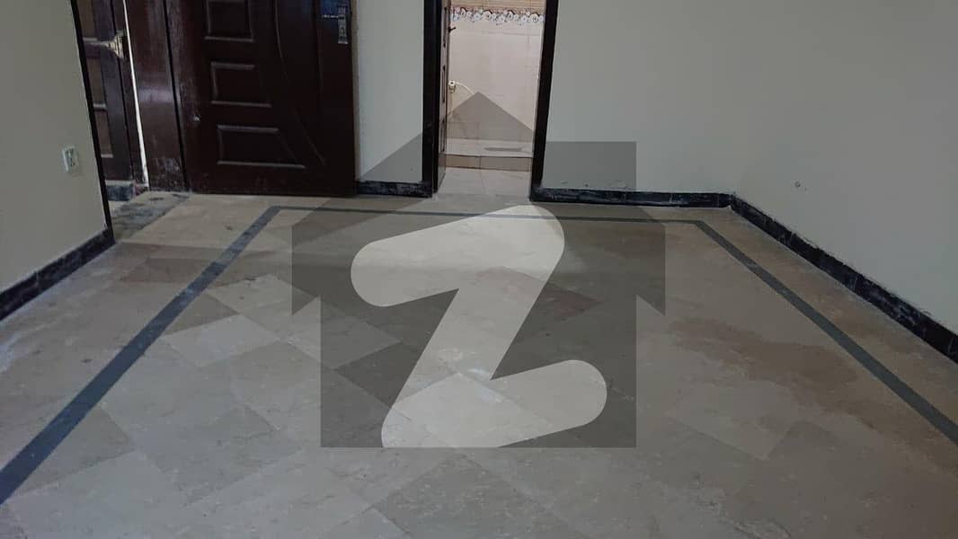 Buy A 10 Marla Upper Portion For rent In Mumtaz Colony