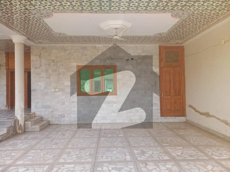 House In Hayatabad Phase 2 - J2 Sized 1 Kanal Is Available