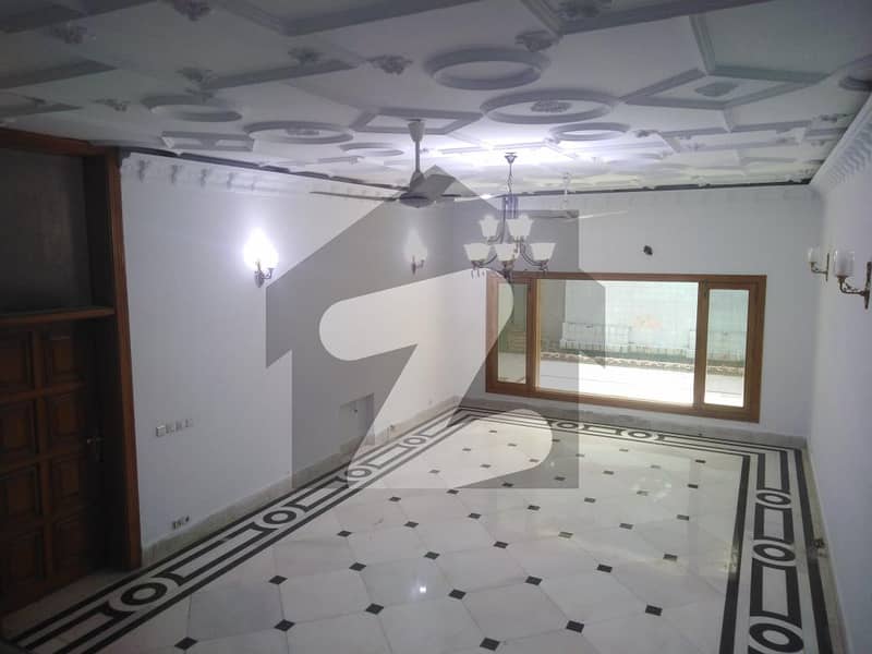 Ideal House For Sale In Hayatabad