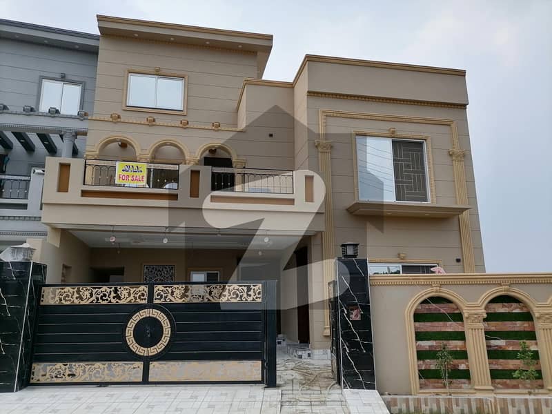10 Marla House In Nasheman Iqbal Phase 2 - Block D Best Option