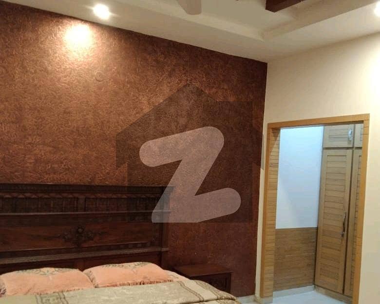 Investors Should rent This Room Located Ideally In Eden Gardens