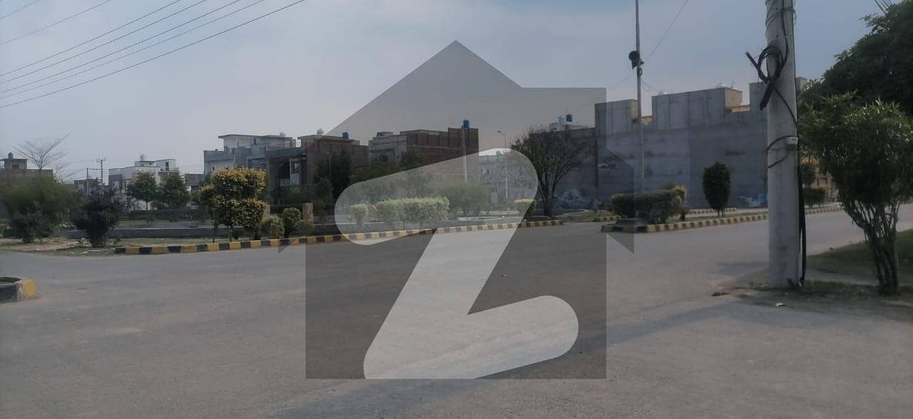 5 Marla Commercial Plot For sale In Khayaban-e-Manzoor