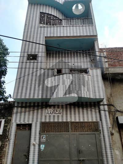 محلہ چمن شاہ گوجرانوالہ میں 4 کمروں کا 2 مرلہ مکان 60 لاکھ میں برائے فروخت۔