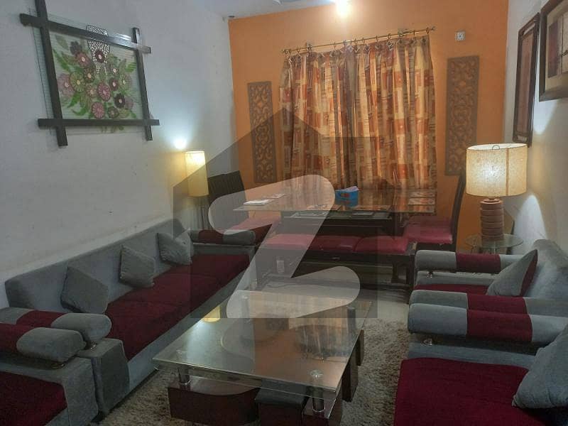 گلستانِِ جوہر ۔ بلاک اے 3 گلستانِ جوہر کراچی میں 3 کمروں کا 7 مرلہ بالائی پورشن 1.05 کروڑ میں برائے فروخت۔