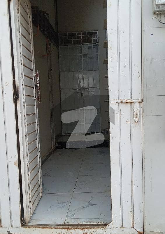 اللہ والا ٹاؤن - سیکٹر 31-جی اللہ والا ٹاؤن کورنگی کراچی میں 2 کمروں کا 2 مرلہ فلیٹ 21.5 لاکھ میں برائے فروخت۔