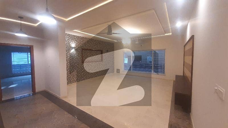 1 Kanal Beautiful Upper Portion At Top Location Available For Rent